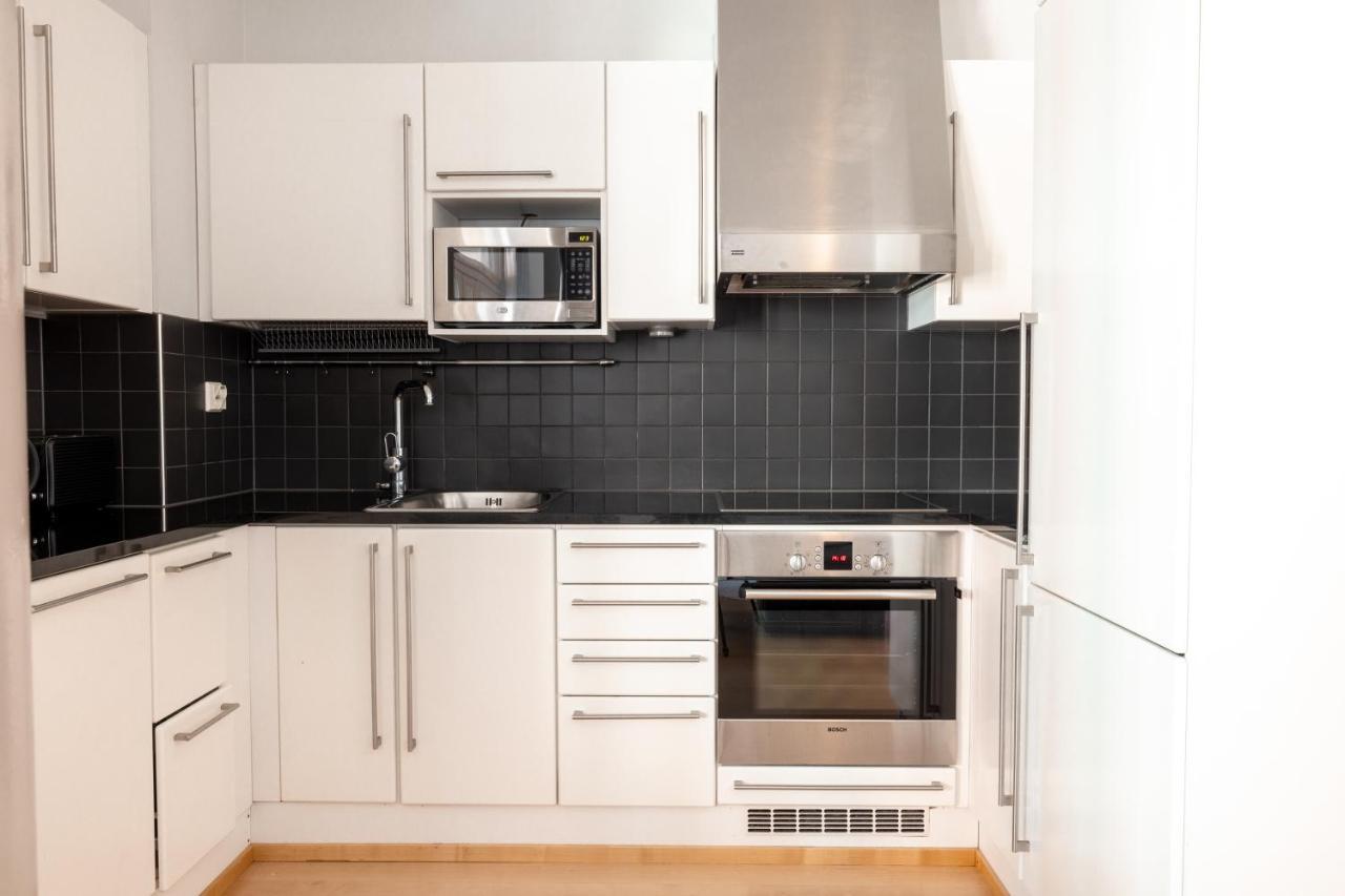 2Ndhomes Stylish 1Br Home With Balcony And Sauna In Kamppi Center Helsinki Exterior foto